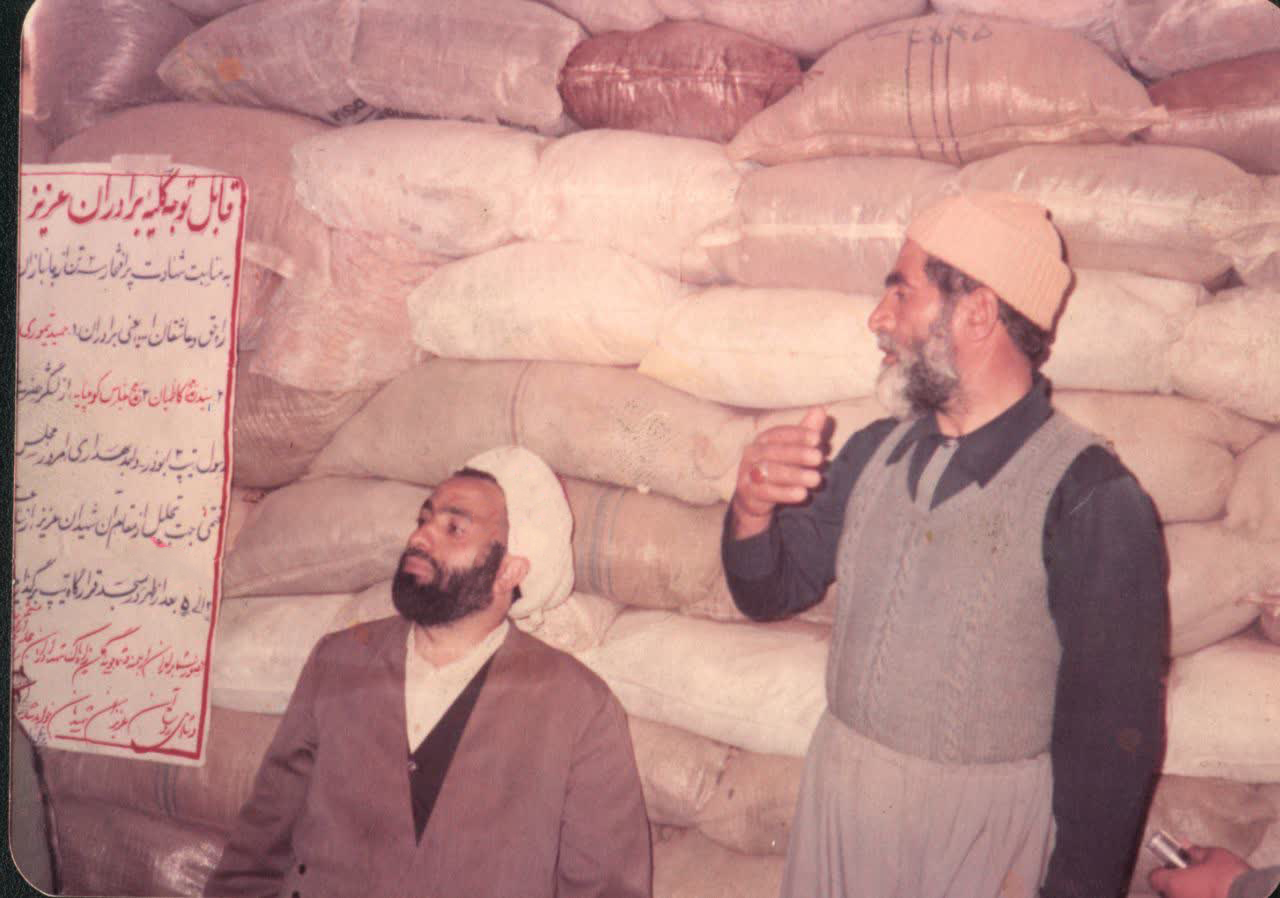 حاج محمد شریعت زاده و حاج آقا قرائتی در جبهه